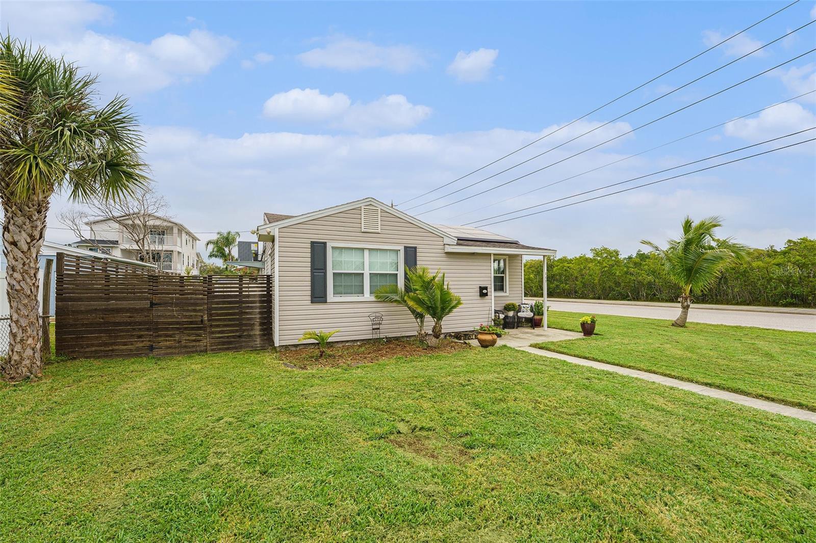 849 60TH AVE NE, ST PETERSBURG, FL, 33703