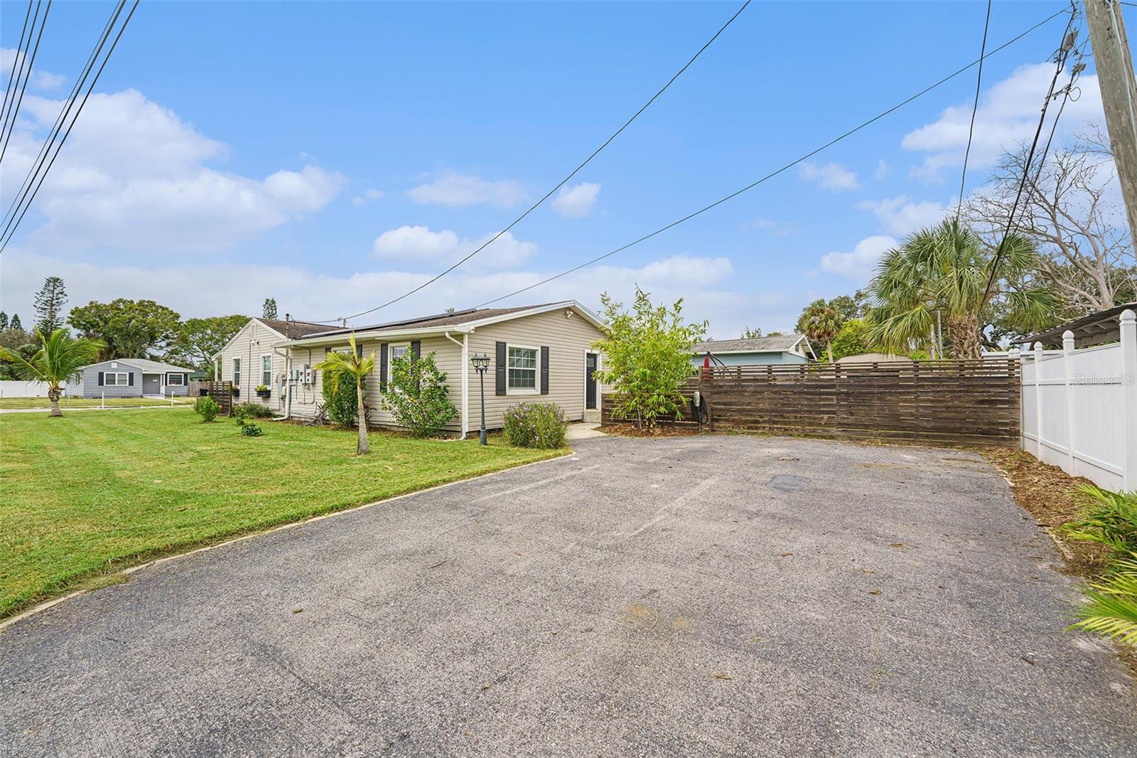 849 60TH AVE NE, ST PETERSBURG, FL, 33703