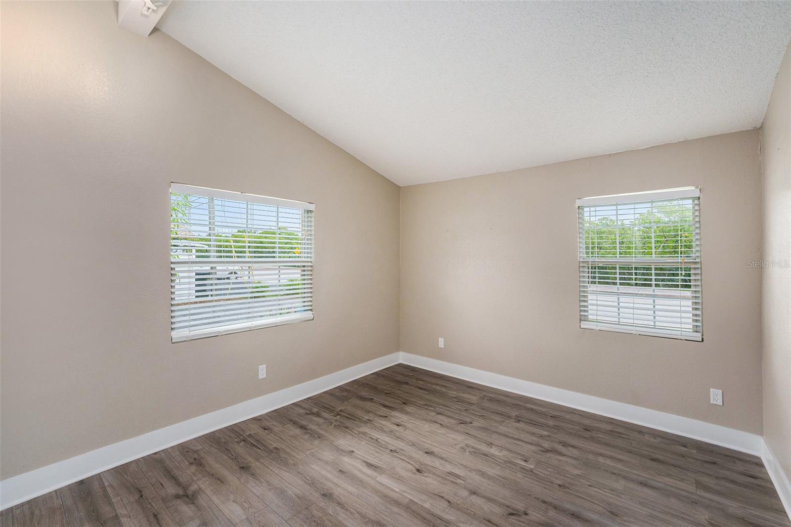 849 60TH AVE NE, ST PETERSBURG, FL, 33703