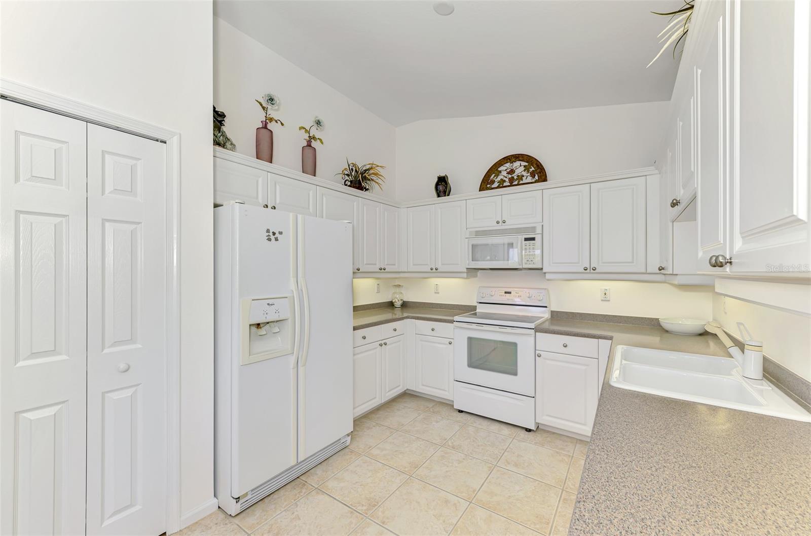 3353 GRAND VISTA CT #201, PORT CHARLOTTE, FL, 33953