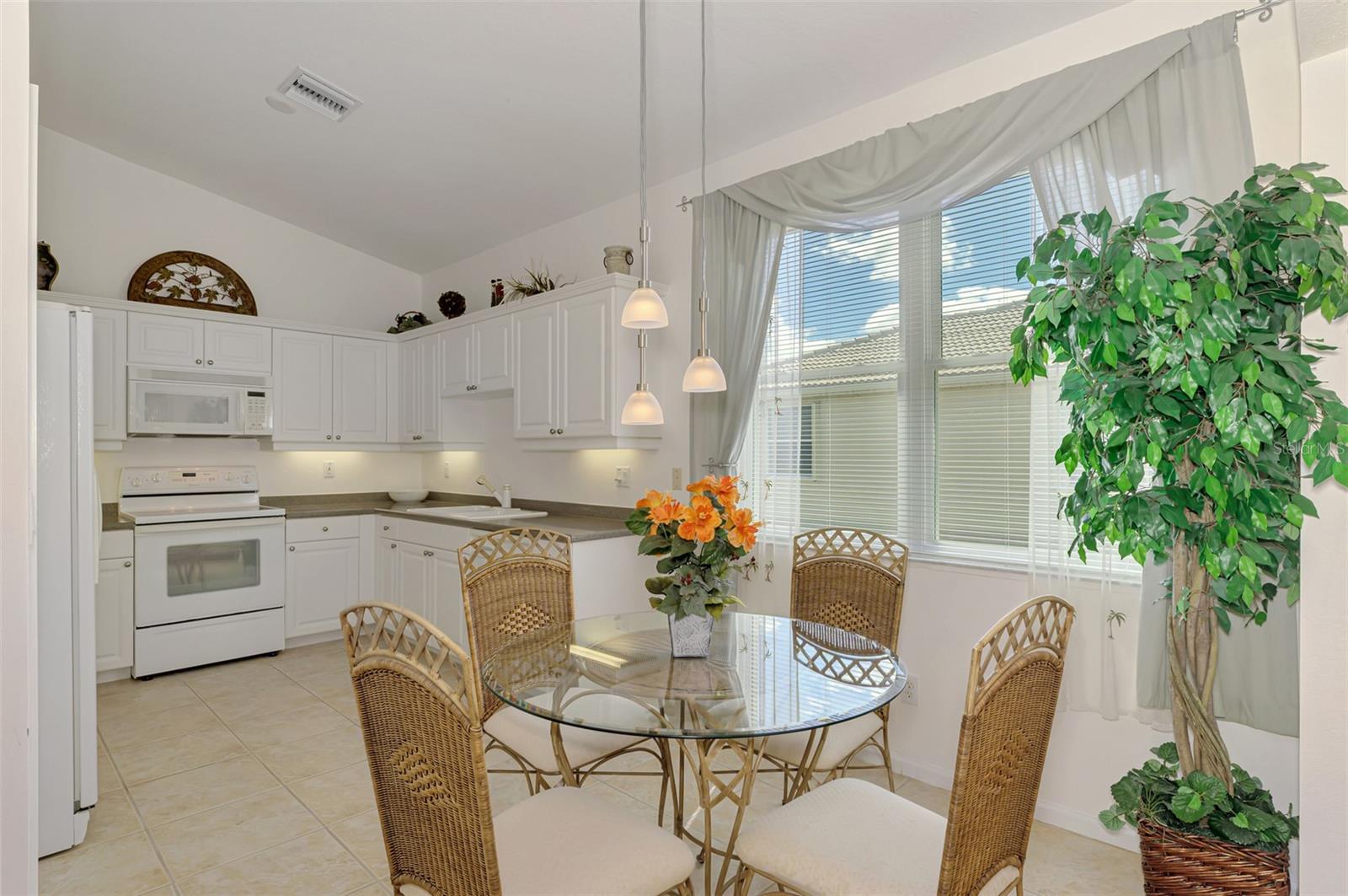 3353 GRAND VISTA CT #201, PORT CHARLOTTE, FL, 33953