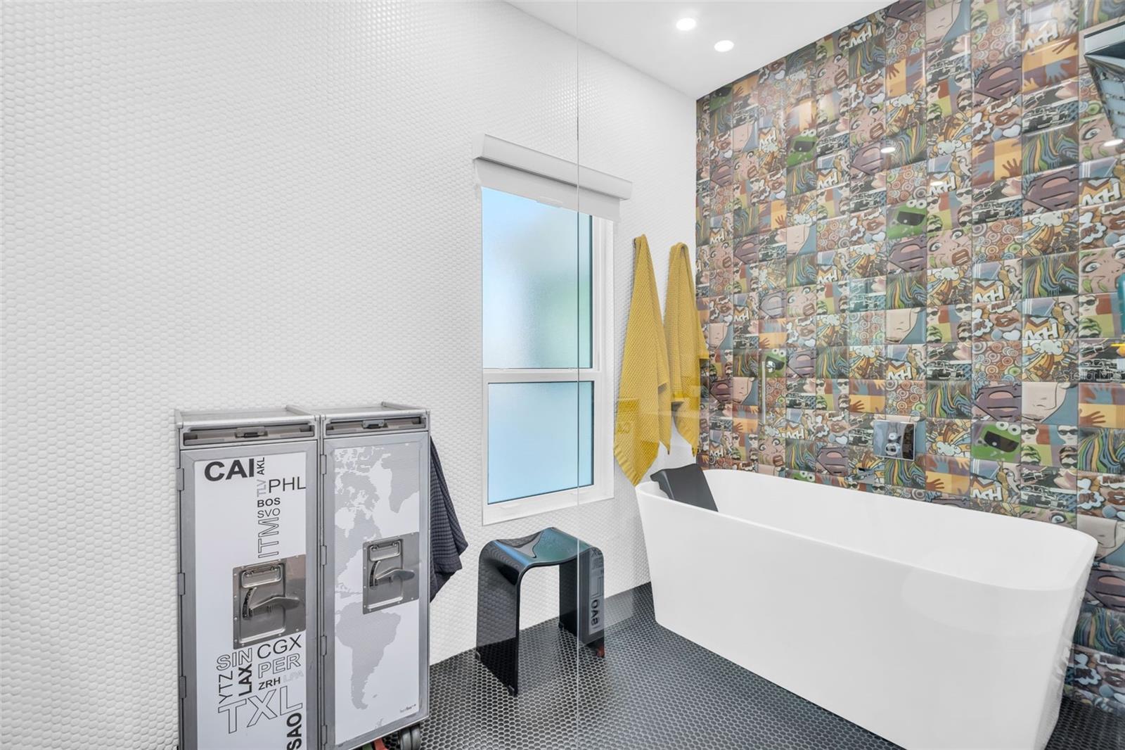 Wet Area Tub and Shower