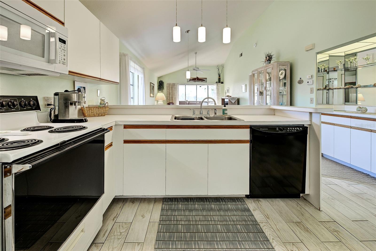 A4666762 Property Photo