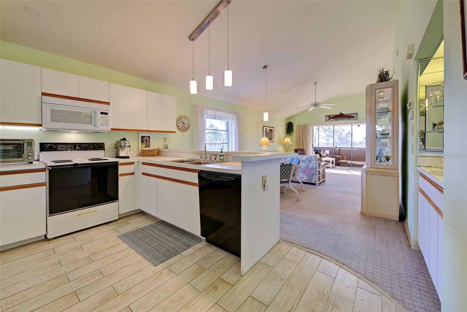 A4666762 Property Photo