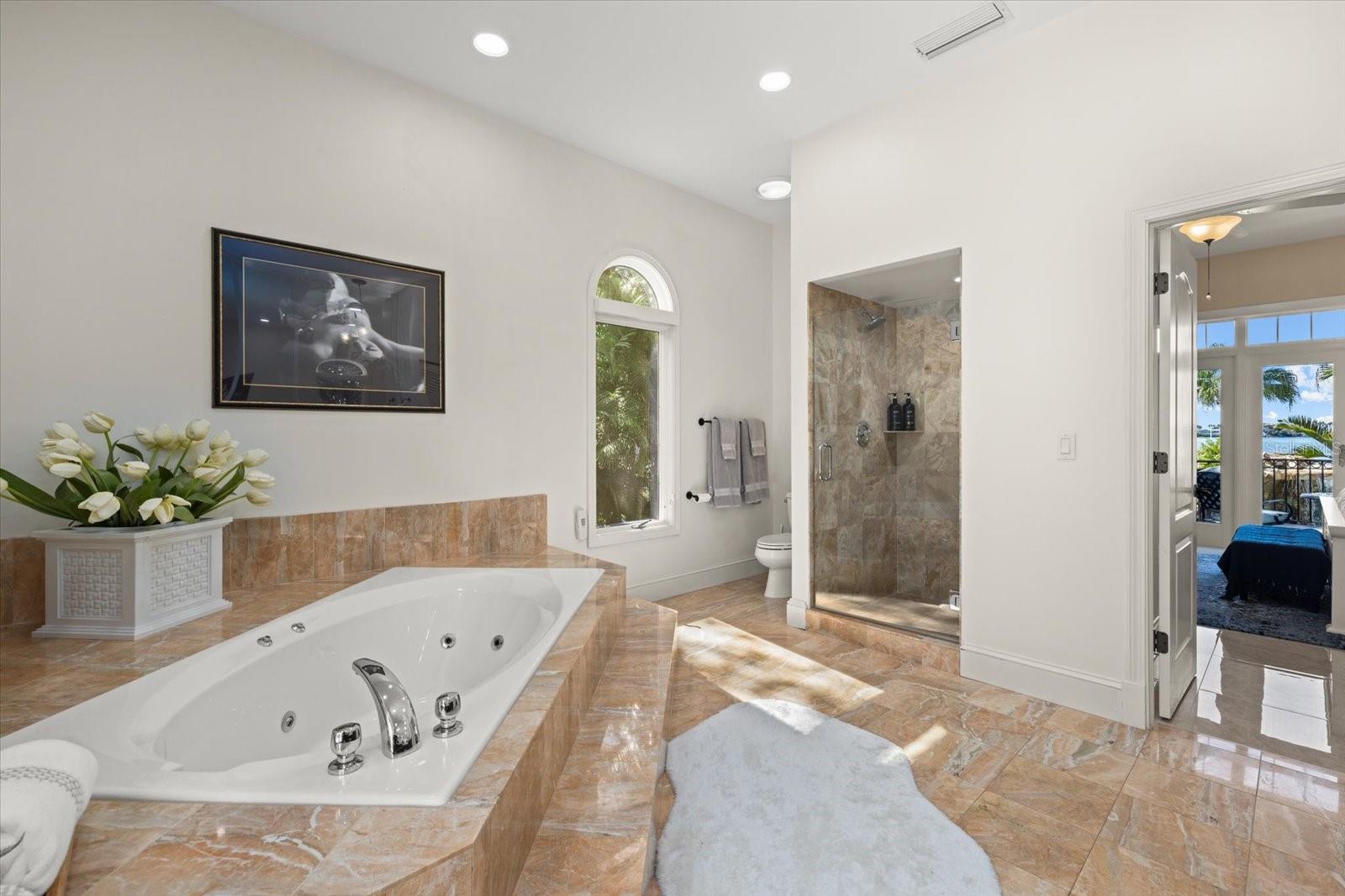 2115 LYCHEE LN, NOKOMIS, FL, 34275