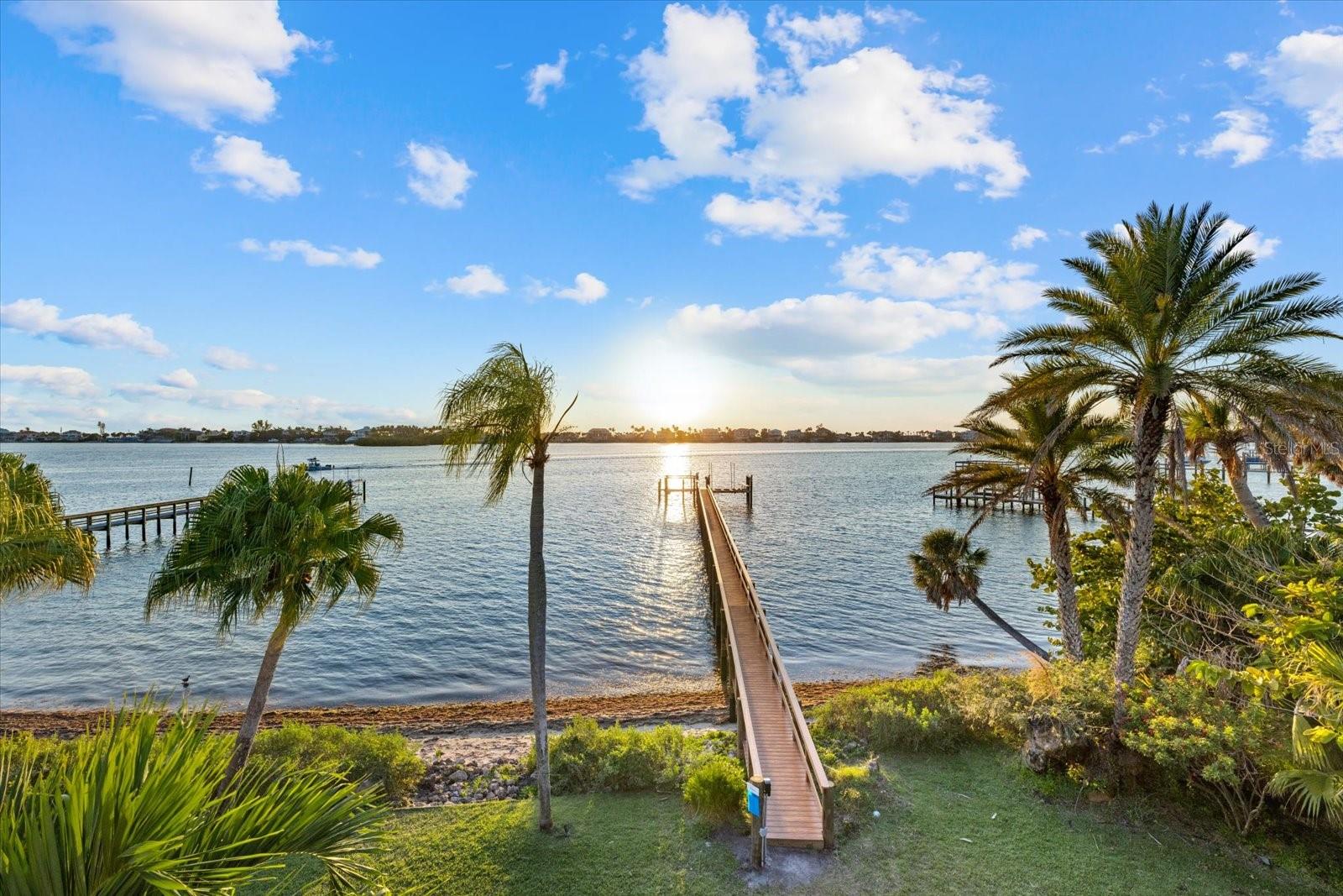 2115 LYCHEE LN, NOKOMIS, FL, 34275