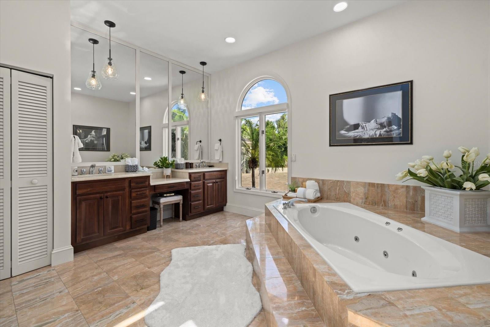 2115 LYCHEE LN, NOKOMIS, FL, 34275