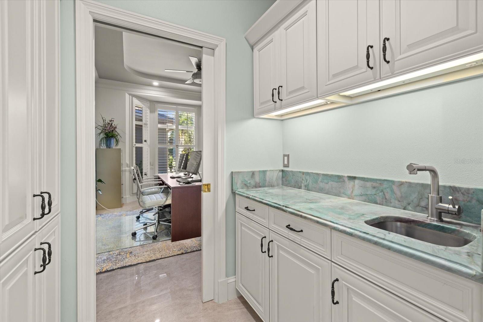 2115 LYCHEE LN, NOKOMIS, FL, 34275