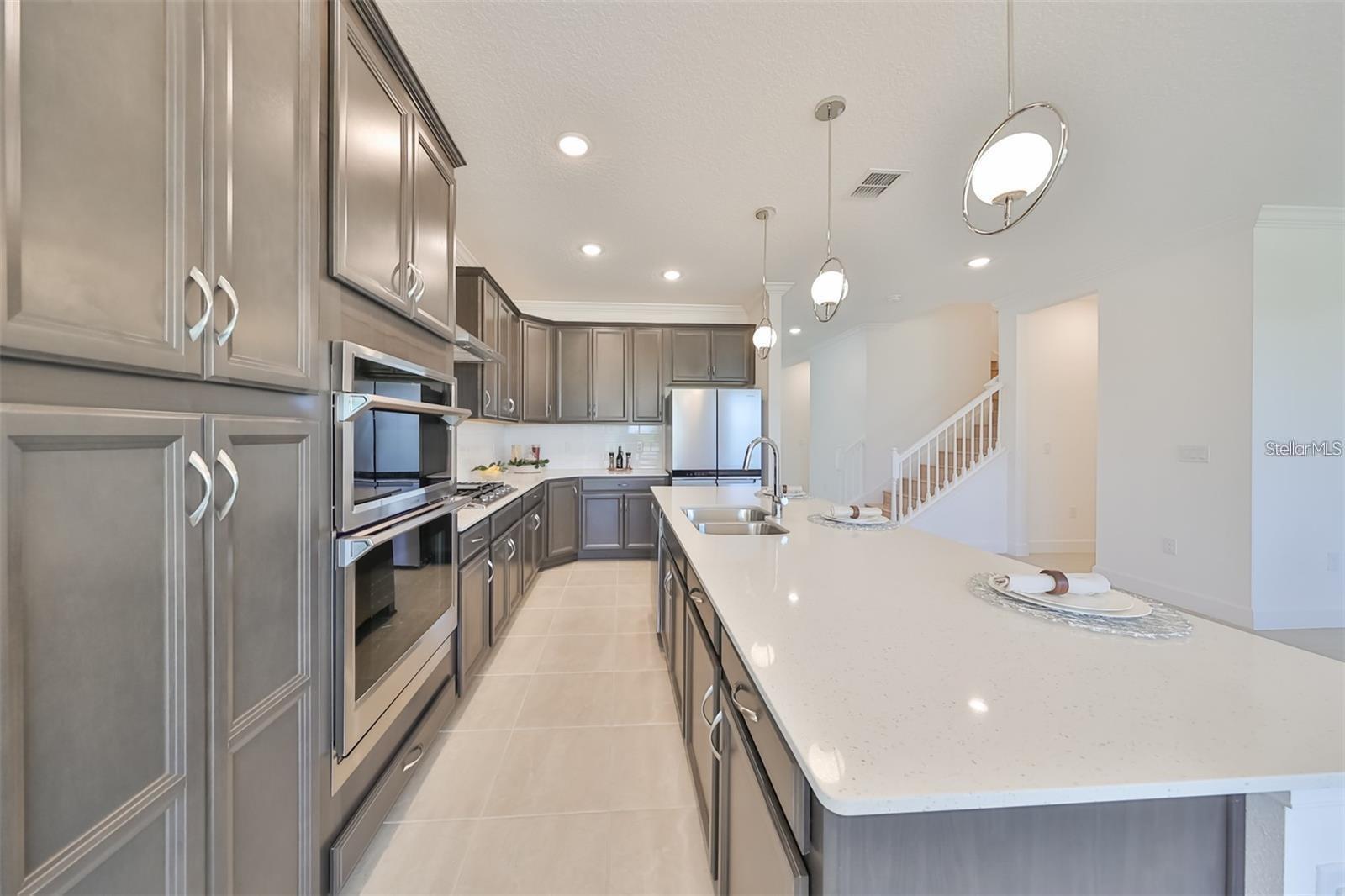 933 SIGNET DR, APOLLO BEACH, FL, 33572