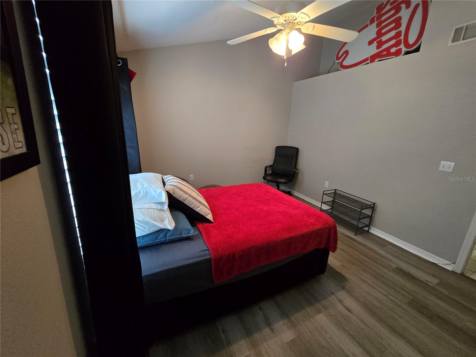 10000 SW 52ND AVE #J52, GAINESVILLE, FL, 32608