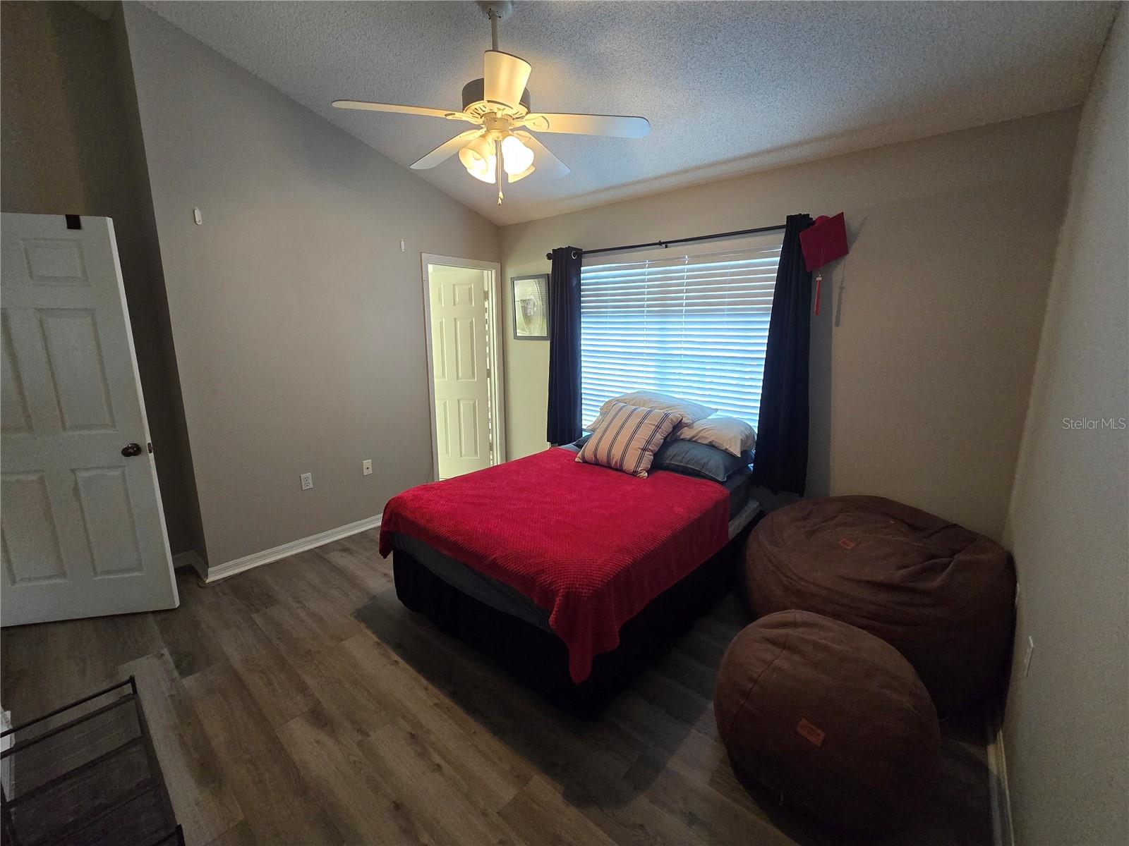 10000 SW 52ND AVE #J52, GAINESVILLE, FL, 32608