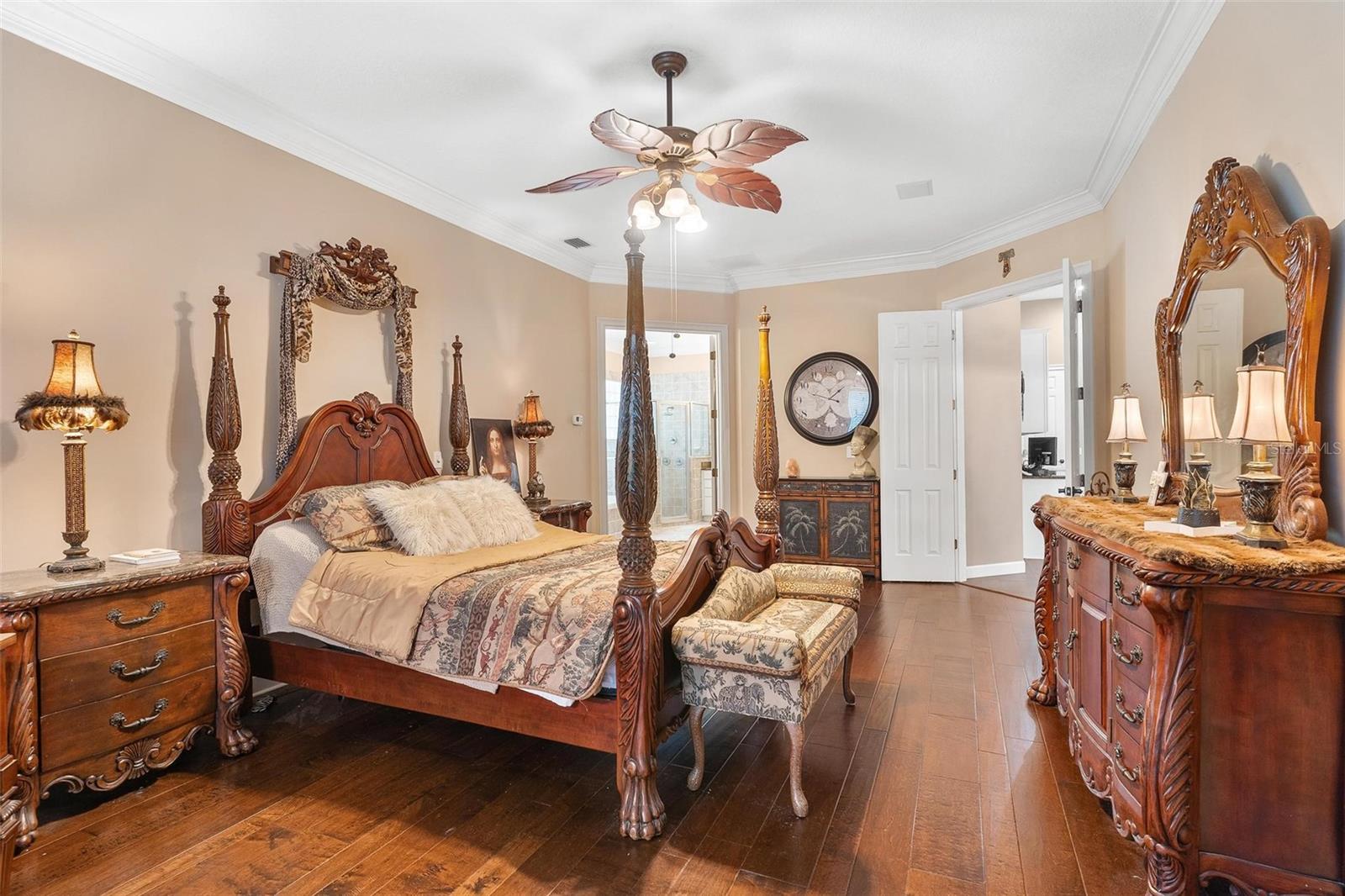 33045 LAKE BEND CIR, LEESBURG, FL, 34788