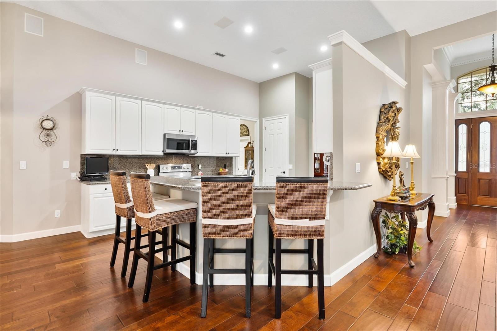 33045 LAKE BEND CIR, LEESBURG, FL, 34788