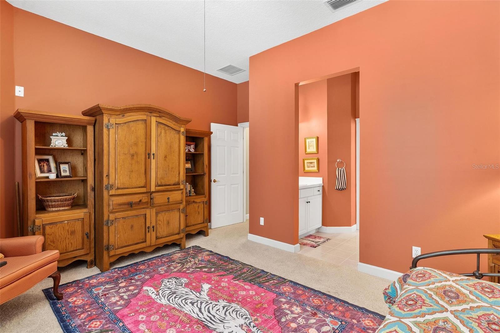 33045 LAKE BEND CIR, LEESBURG, FL, 34788