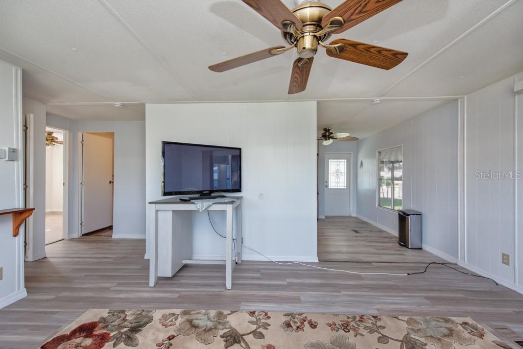 TB8432992 Property Photo