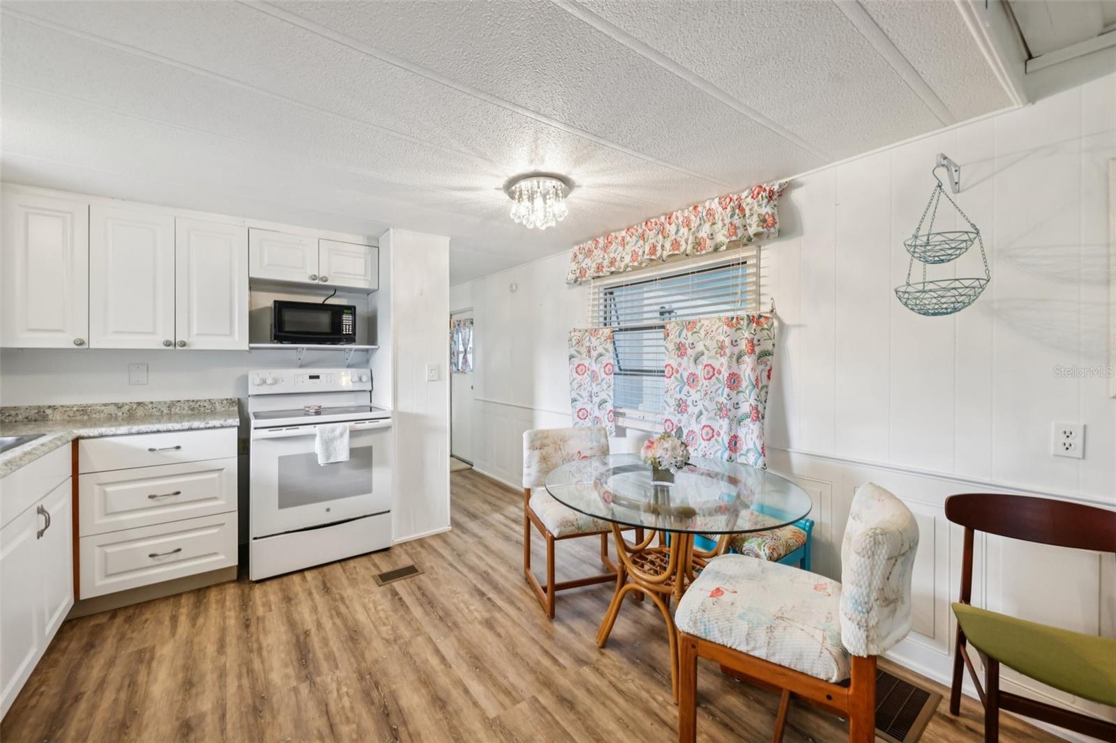 G5102731 Property Photo