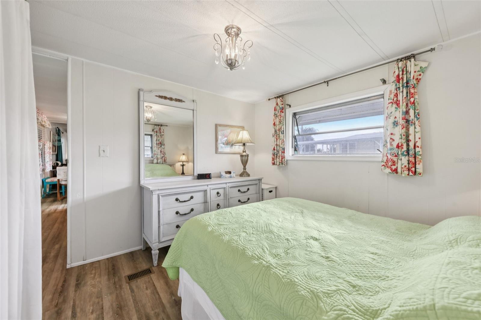 G5102731 Property Photo