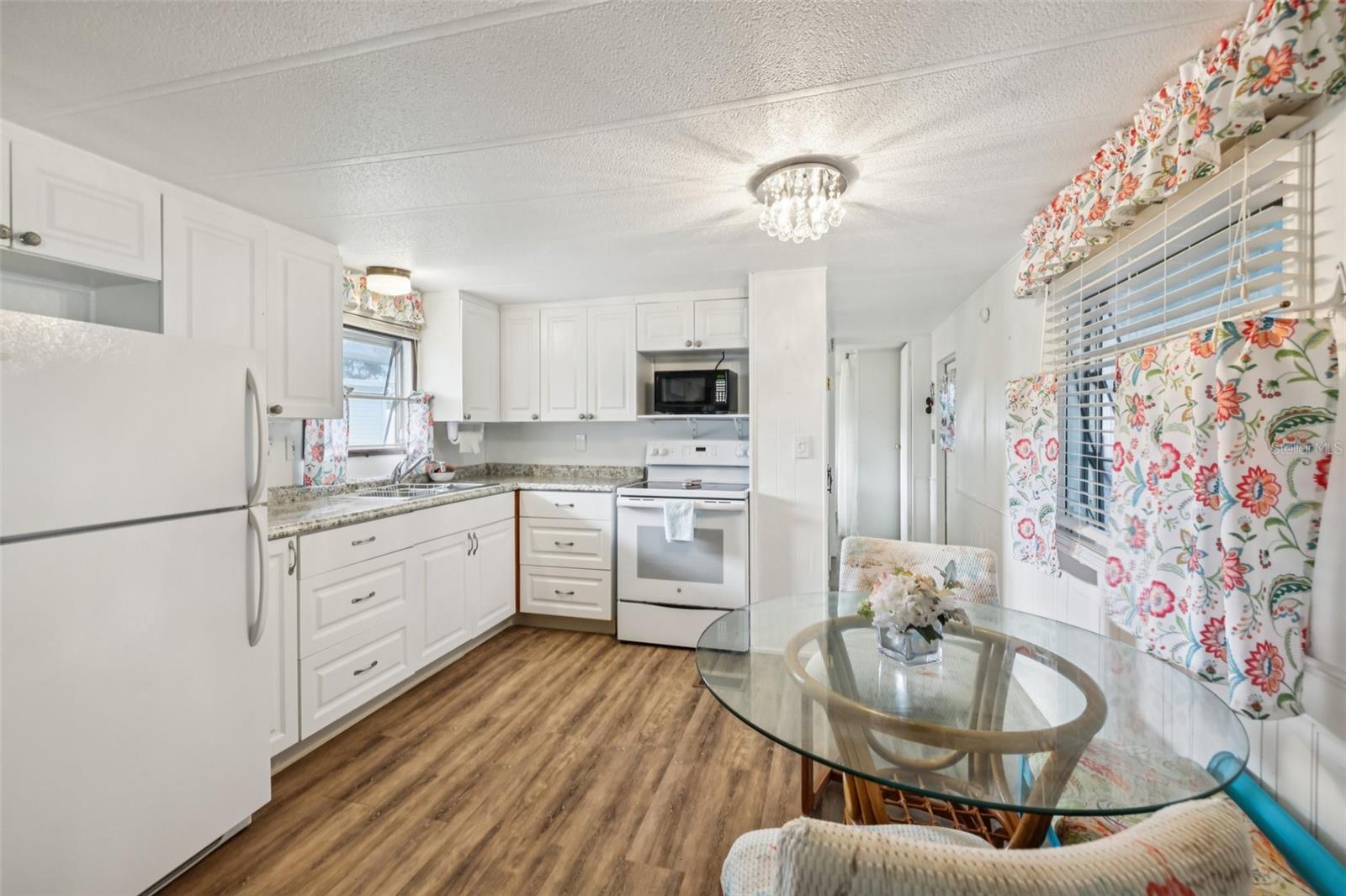 G5102731 Property Photo