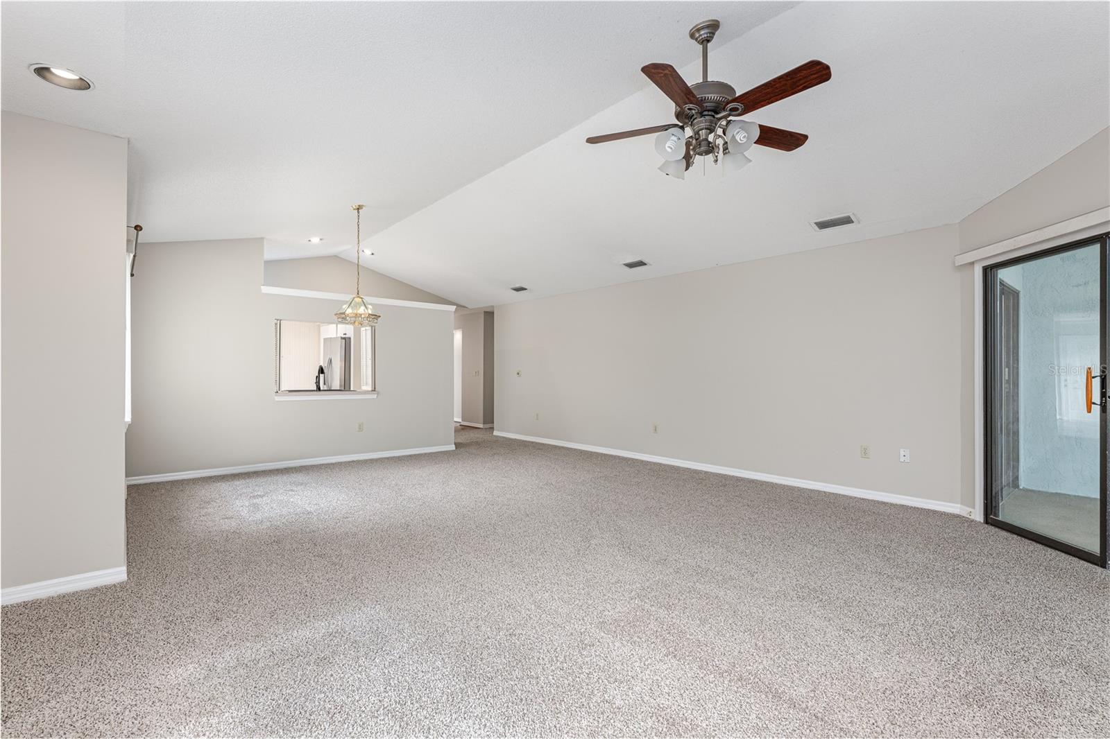 103 WATERWOOD DR, YALAHA, FL, 34797