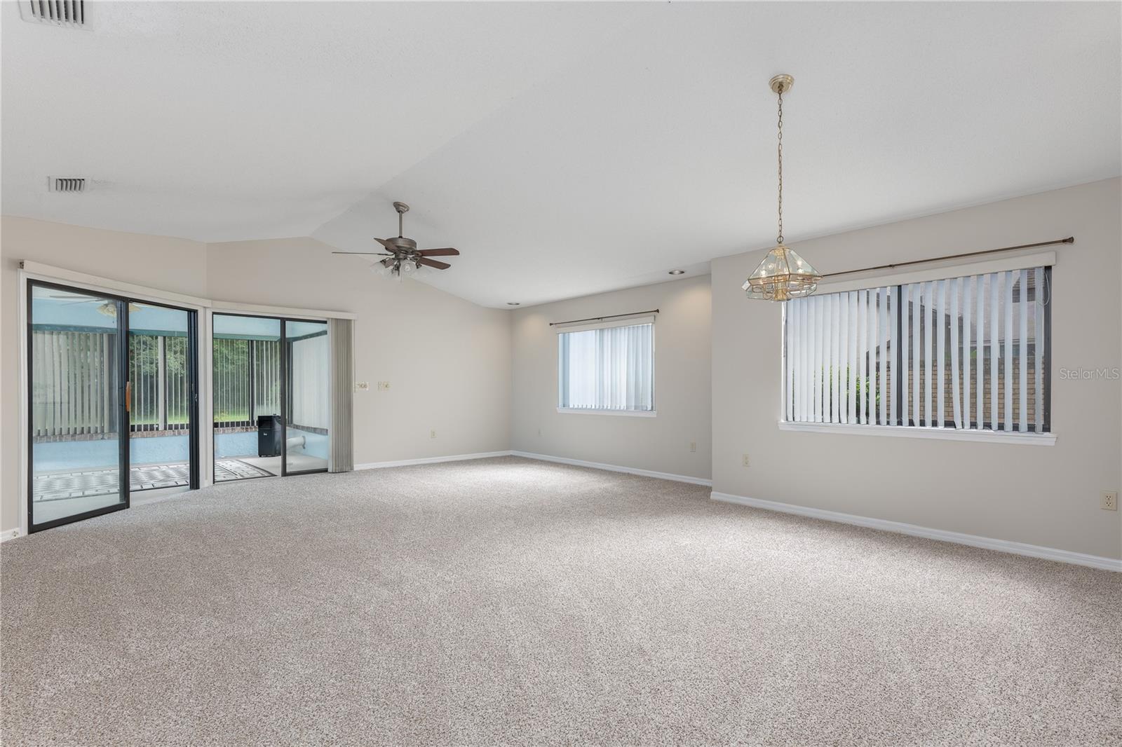 103 WATERWOOD DR, YALAHA, FL, 34797