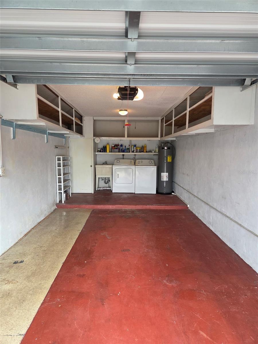 TB8433122 Property Photo