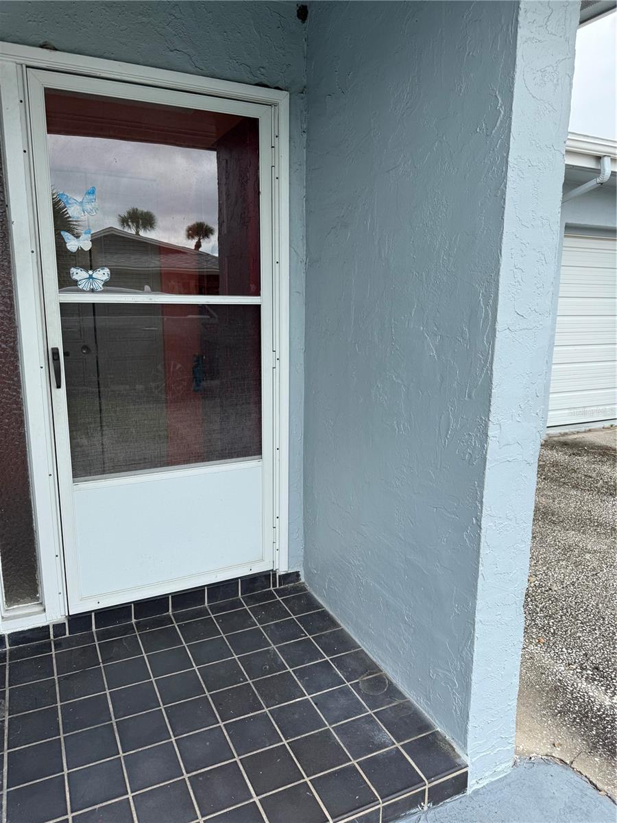 TB8433122 Property Photo