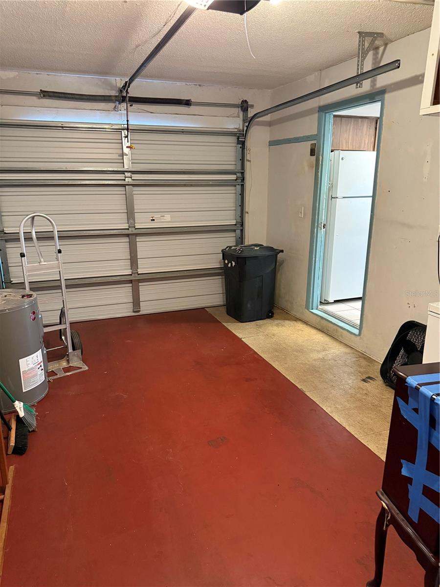 TB8433122 Property Photo