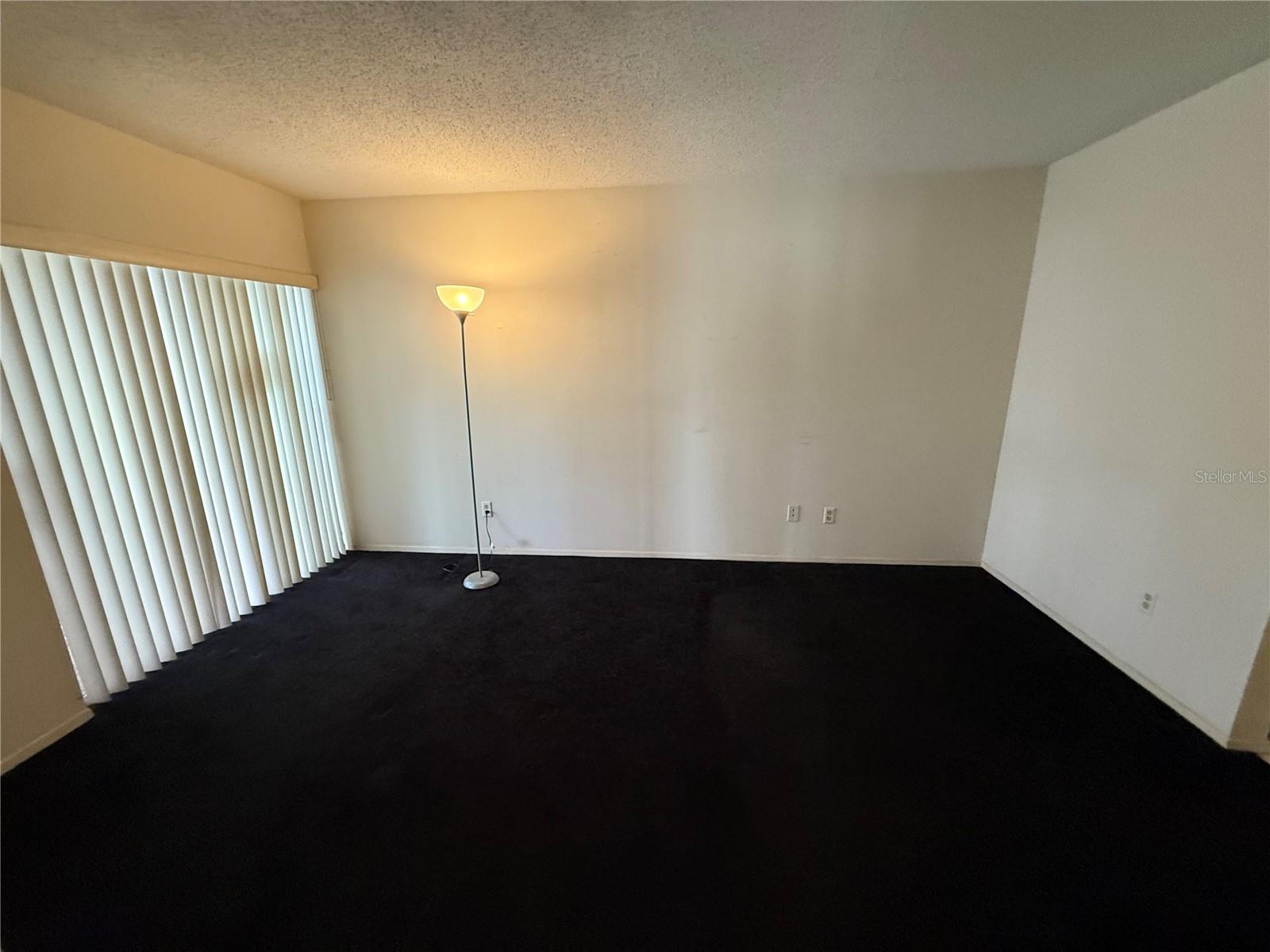 TB8433122 Property Photo