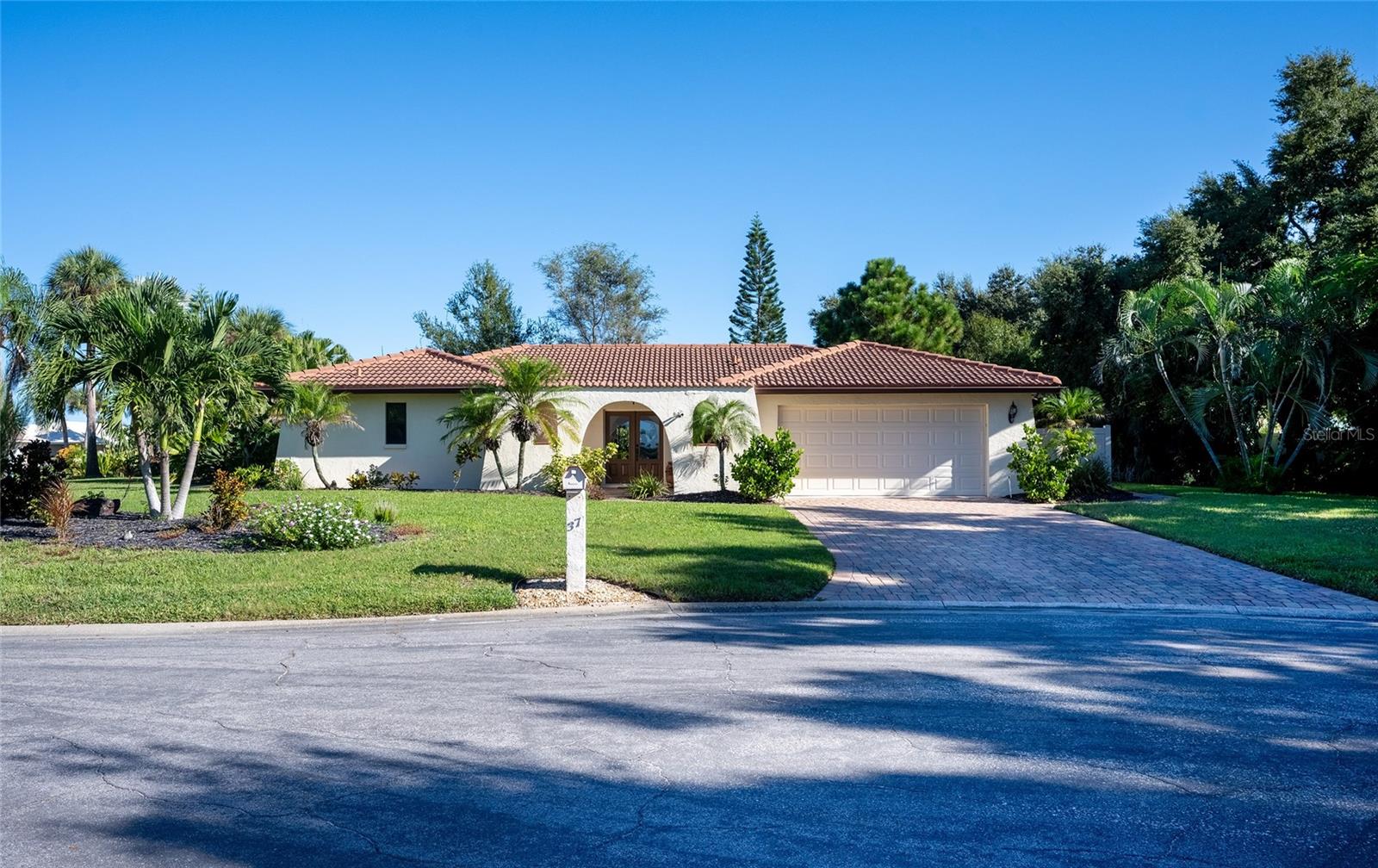 37 WATERFORD DR, ENGLEWOOD, FL, 34223