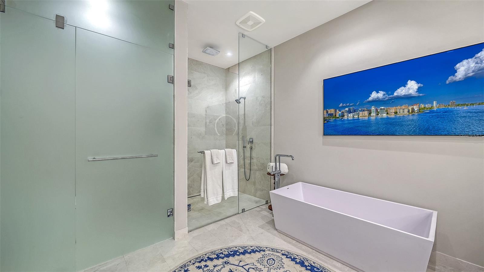 A4666877 Property Photo