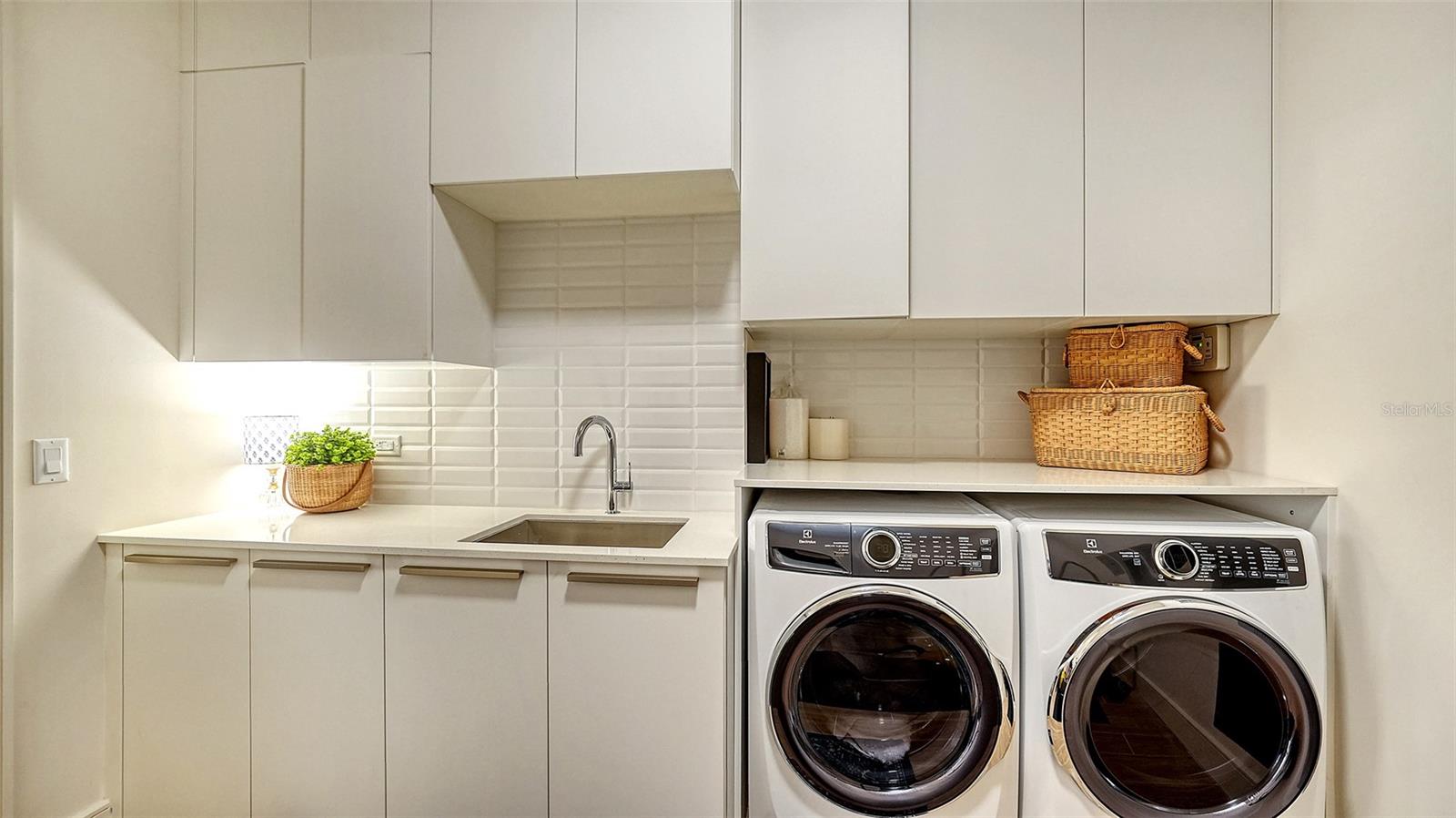 A4666877 Property Photo