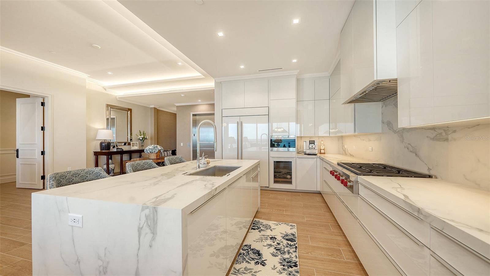 A4666877 Property Photo