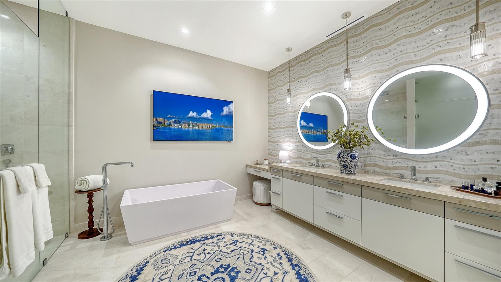 A4666877 Property Photo