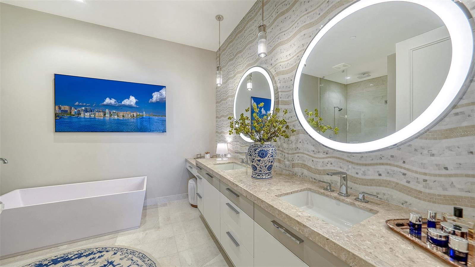 A4666877 Property Photo