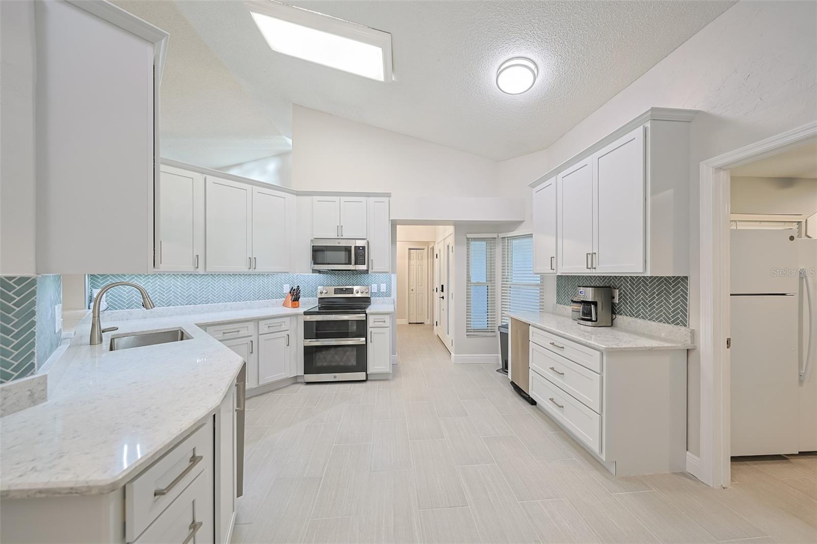 12018 STEPPINGSTONE BLVD, TAMPA, FL, 33635