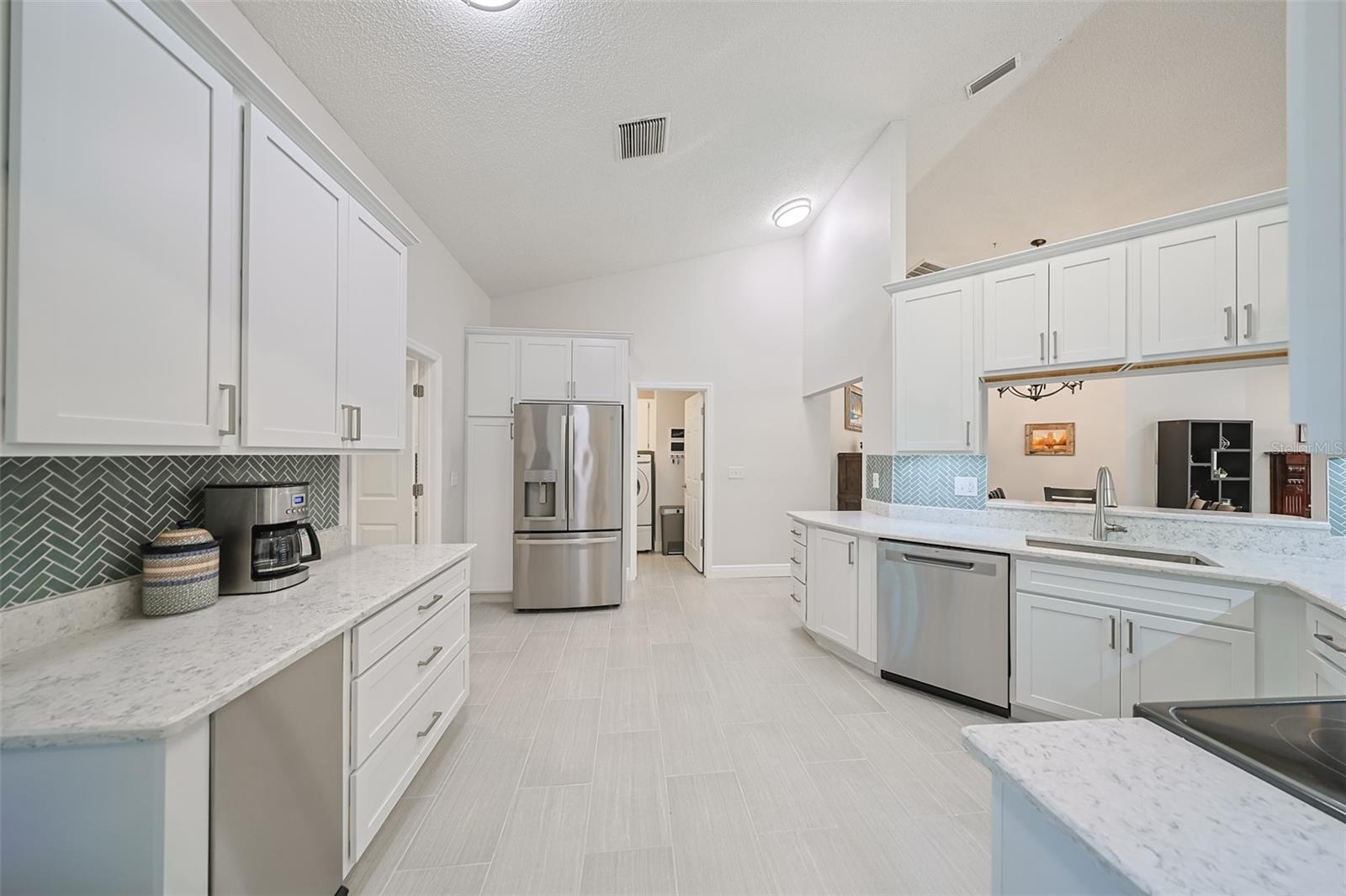 12018 STEPPINGSTONE BLVD, TAMPA, FL, 33635