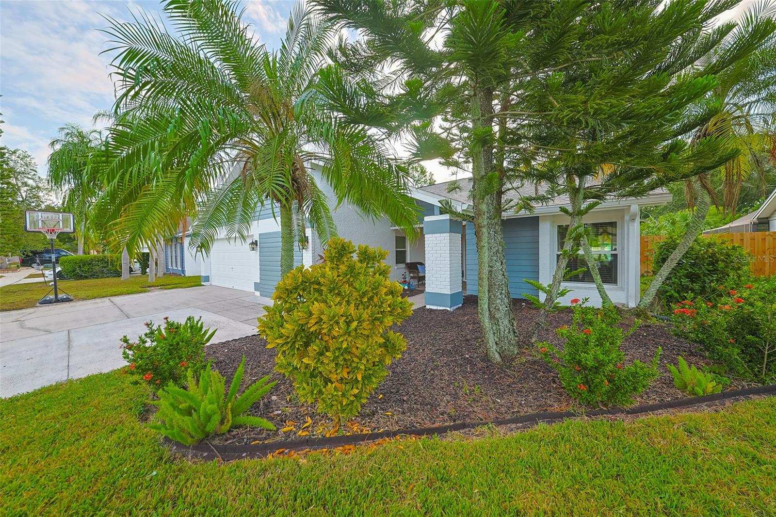 12018 STEPPINGSTONE BLVD, TAMPA, FL, 33635