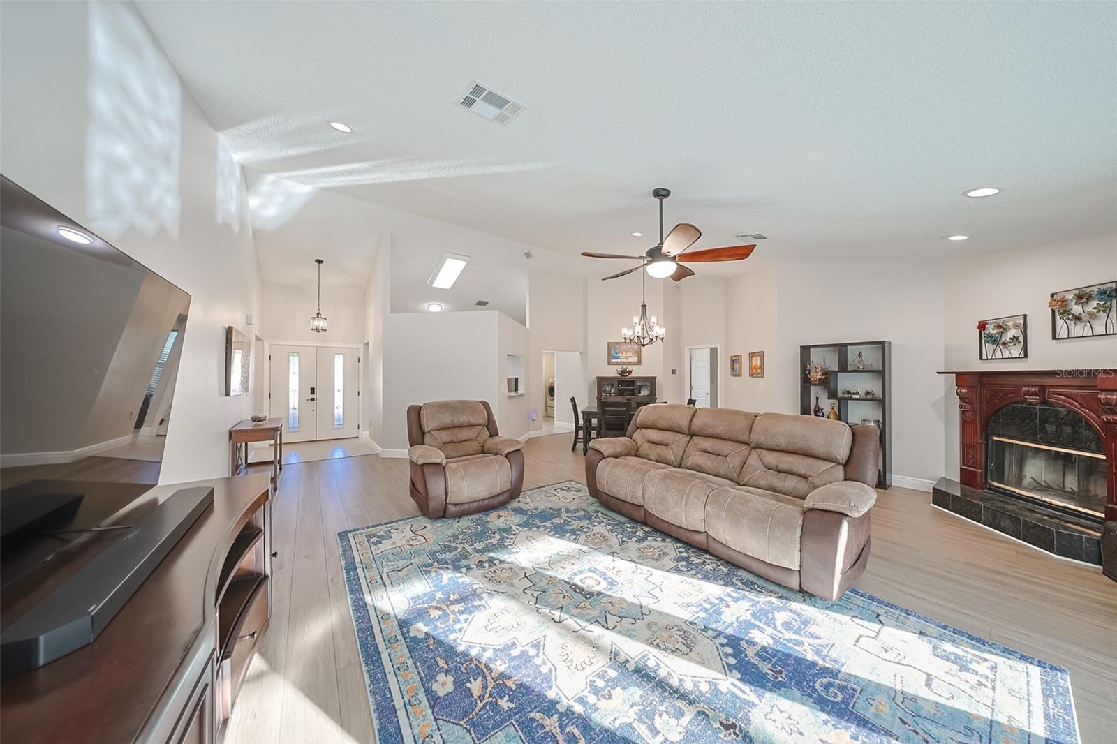 12018 STEPPINGSTONE BLVD, TAMPA, FL, 33635