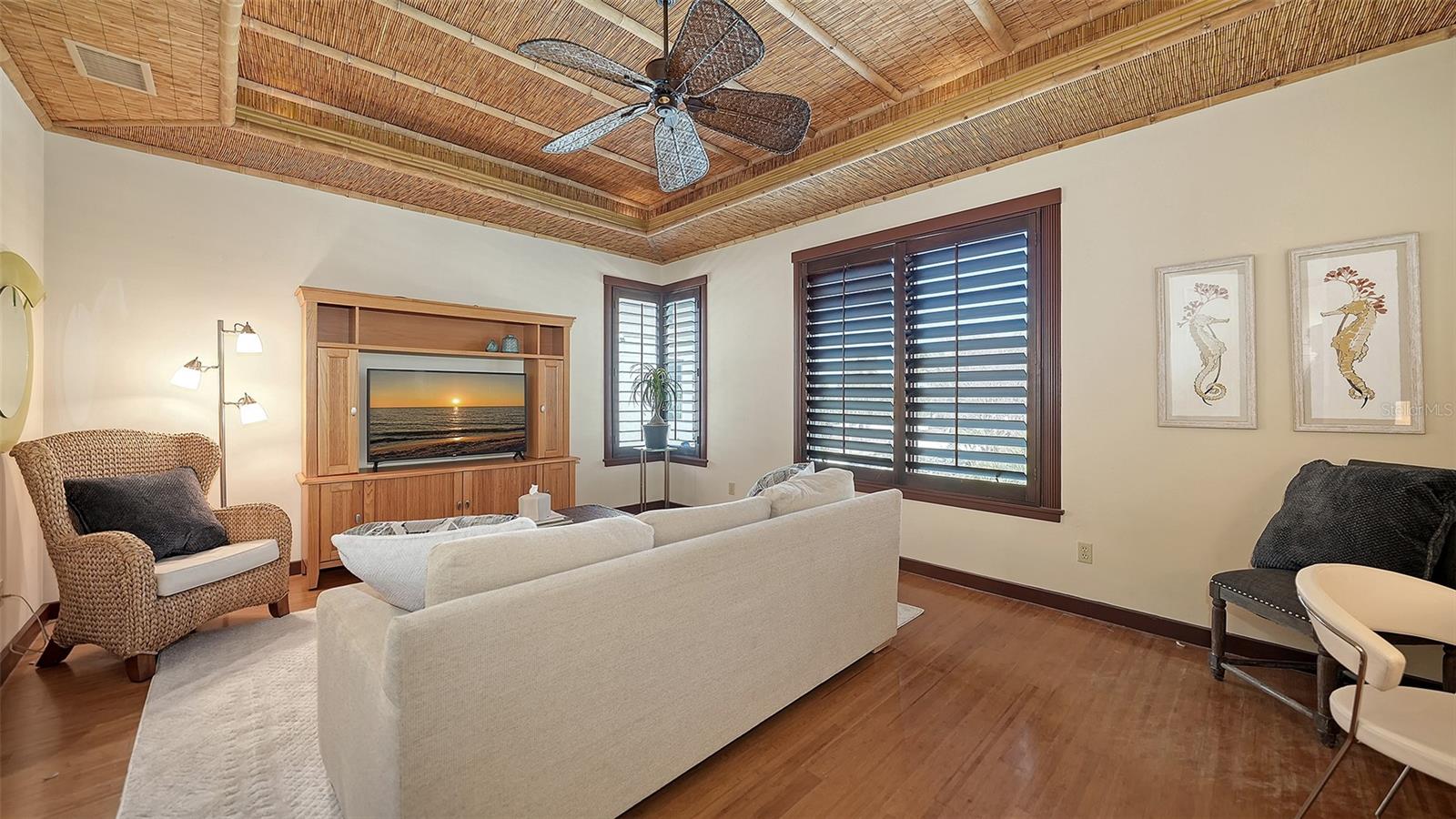 A4666887 Property Photo