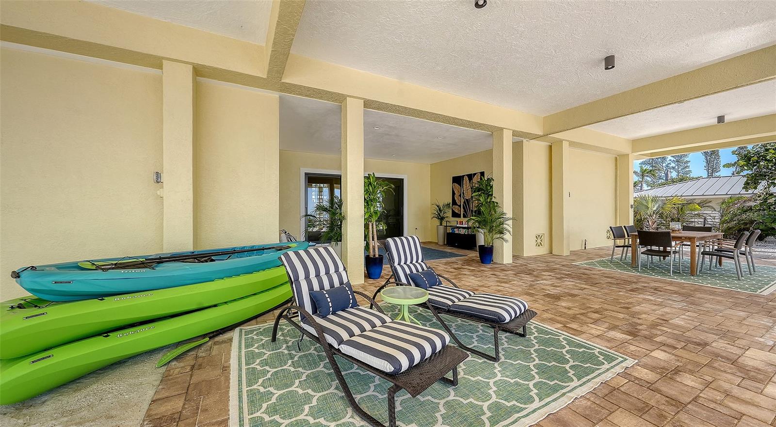 A4666887 Property Photo