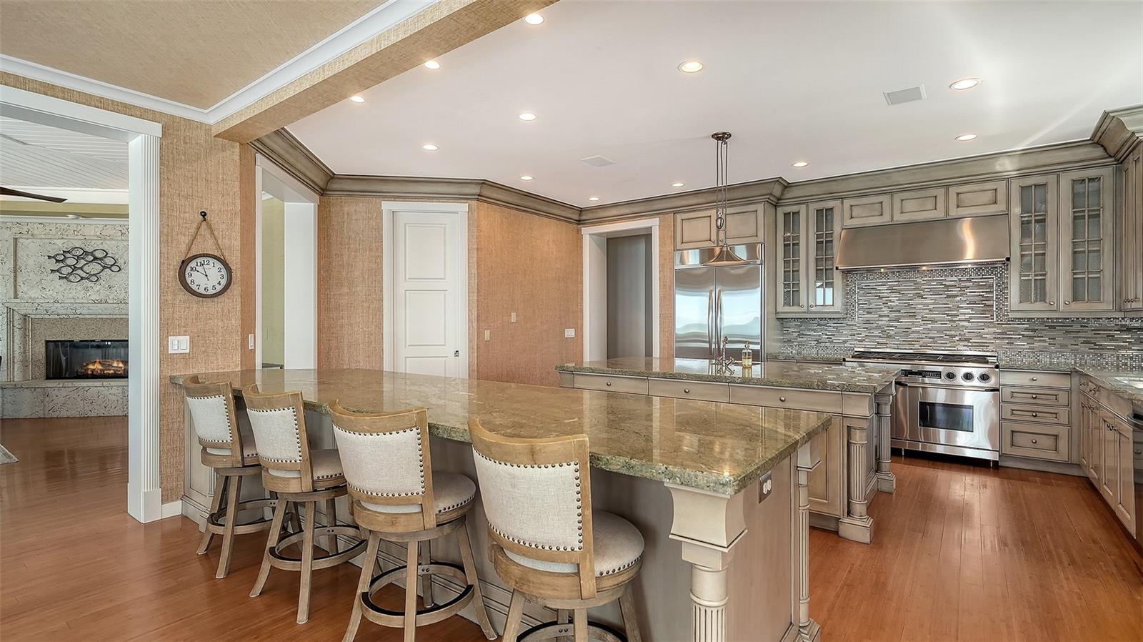 A4666887 Property Photo