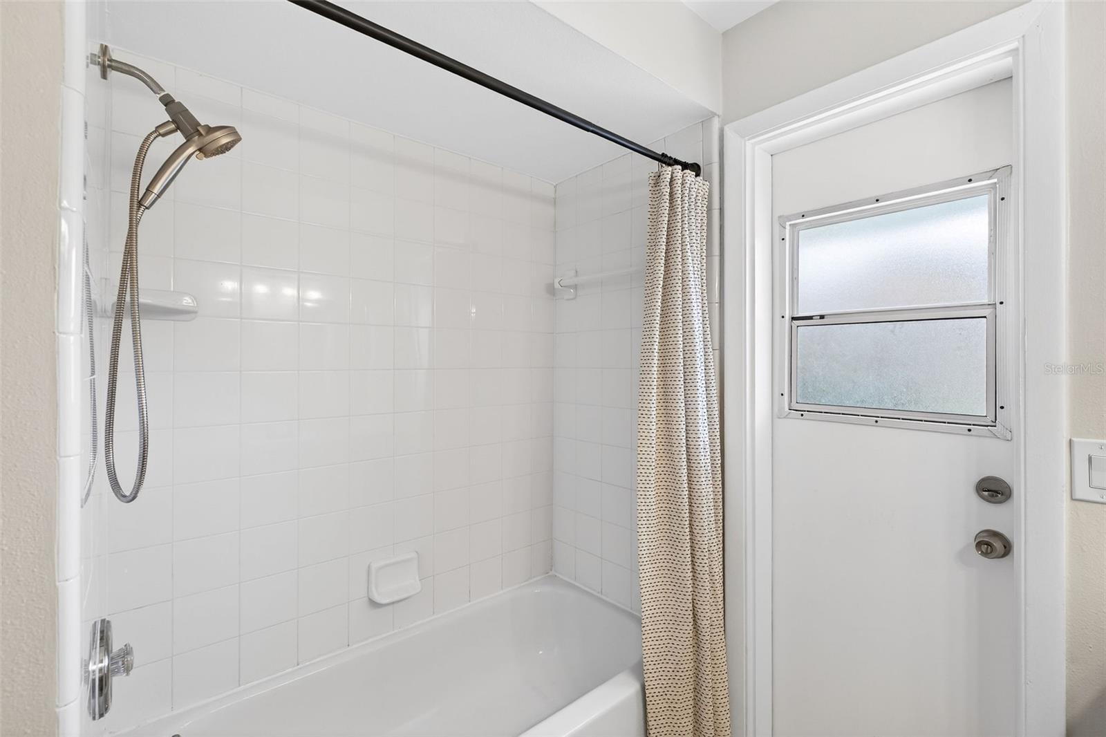 1693 CANTERBURY CIR, CASSELBERRY, FL, 32707