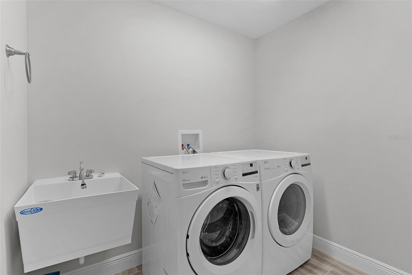 6230 DINGMAN WAY, THE VILLAGES, FL, 32163