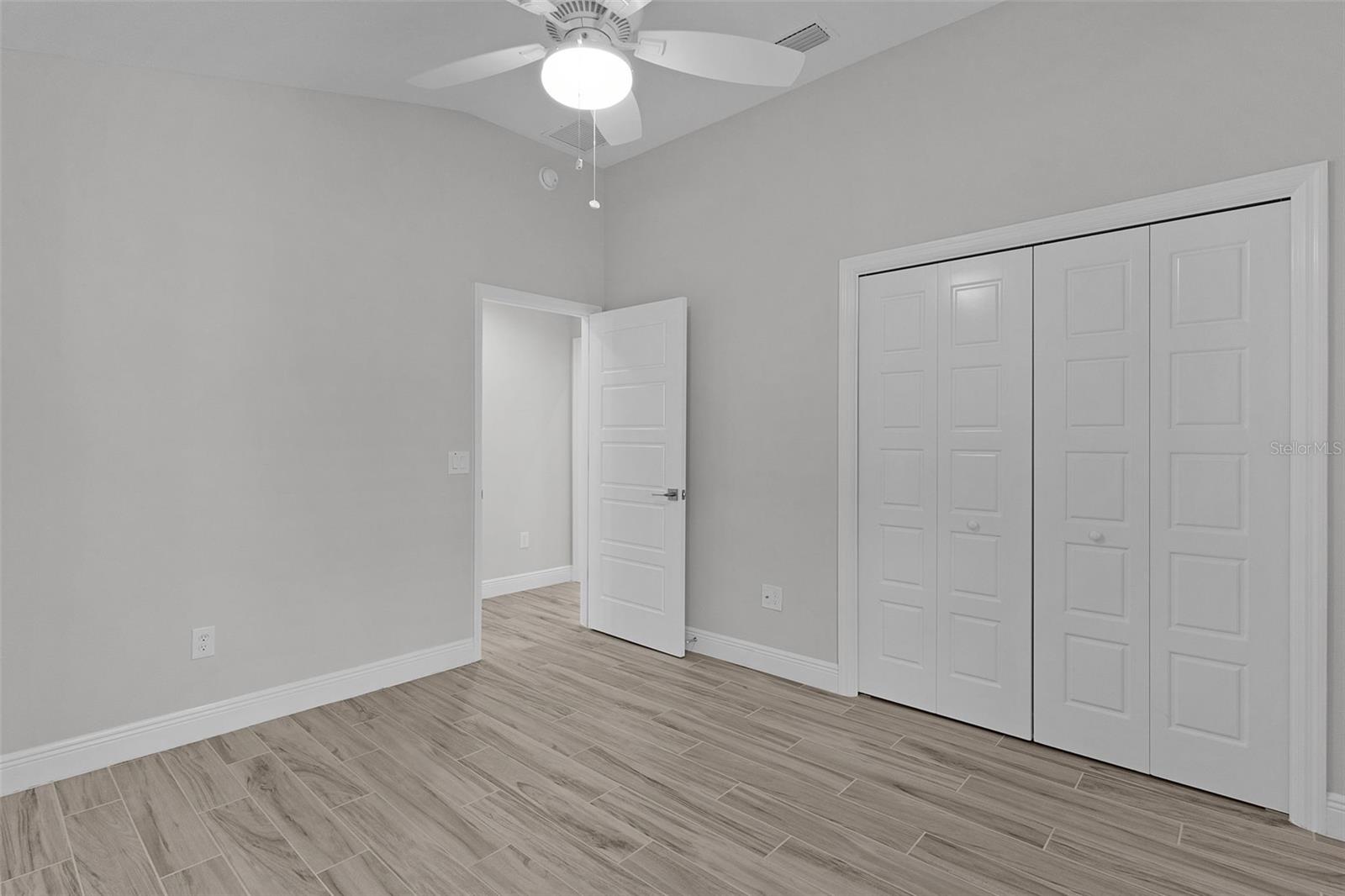 6230 DINGMAN WAY, THE VILLAGES, FL, 32163