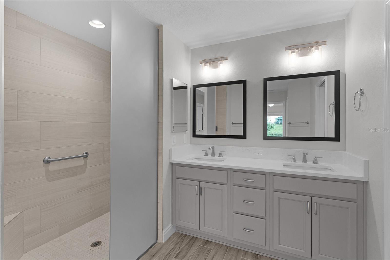 6230 DINGMAN WAY, THE VILLAGES, FL, 32163