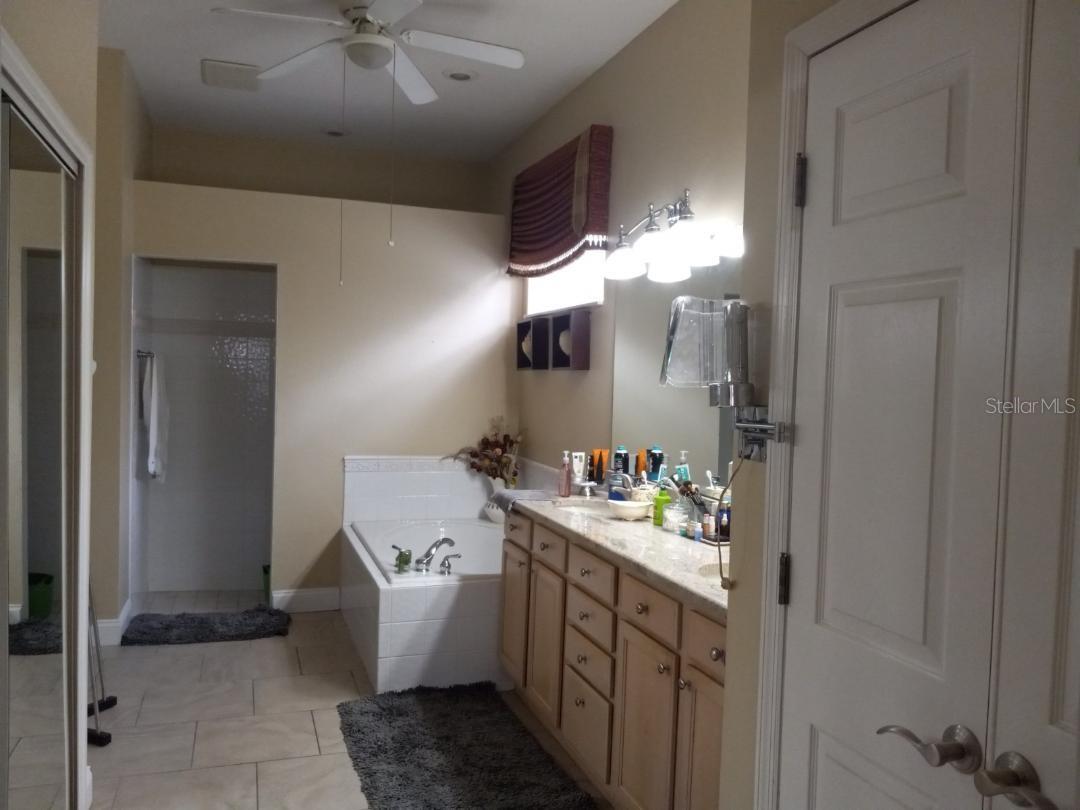 10607 WOODCHASE CIR, ORLANDO, FL, 32836