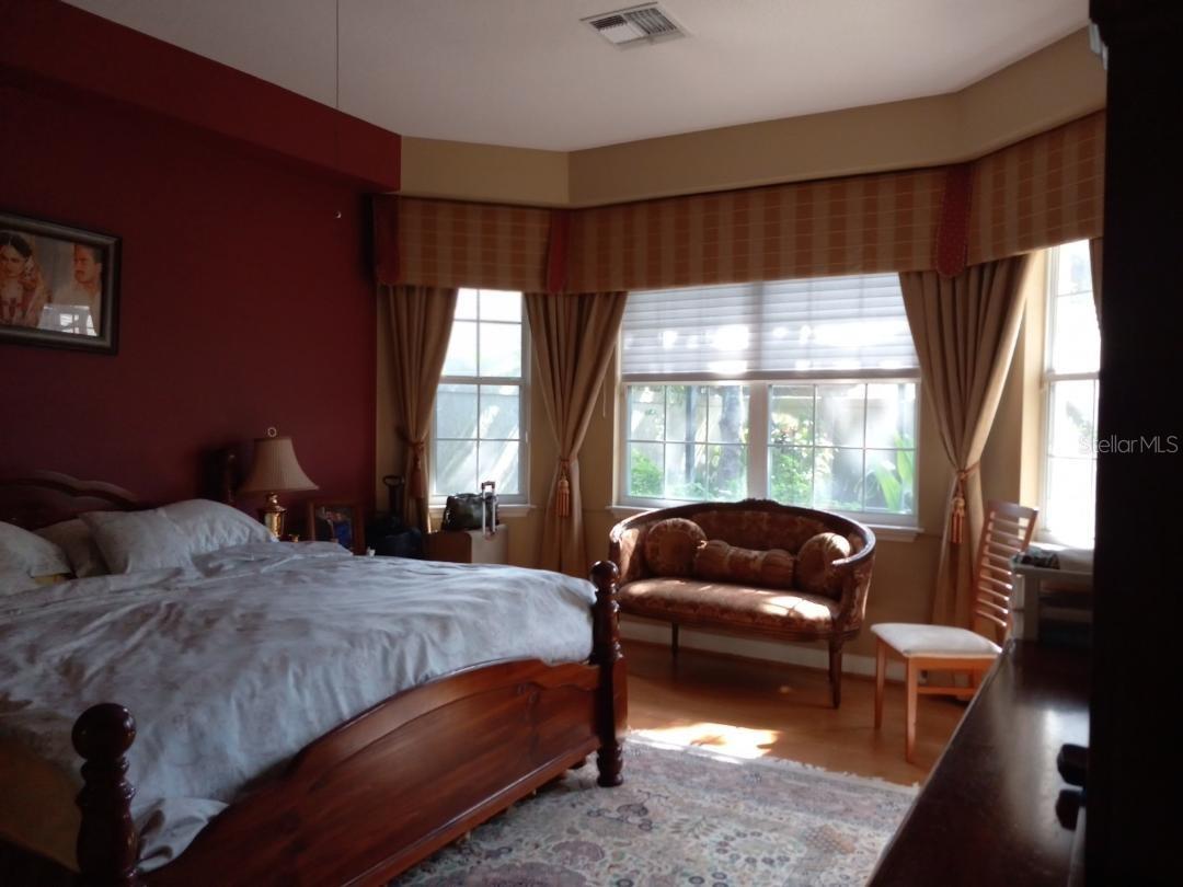 10607 WOODCHASE CIR, ORLANDO, FL, 32836