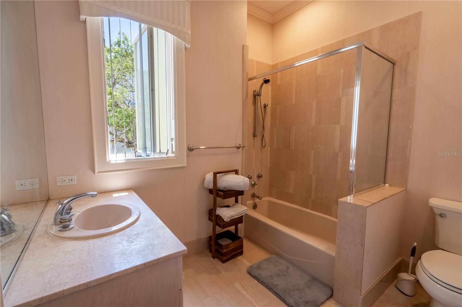 N6140775 Property Photo