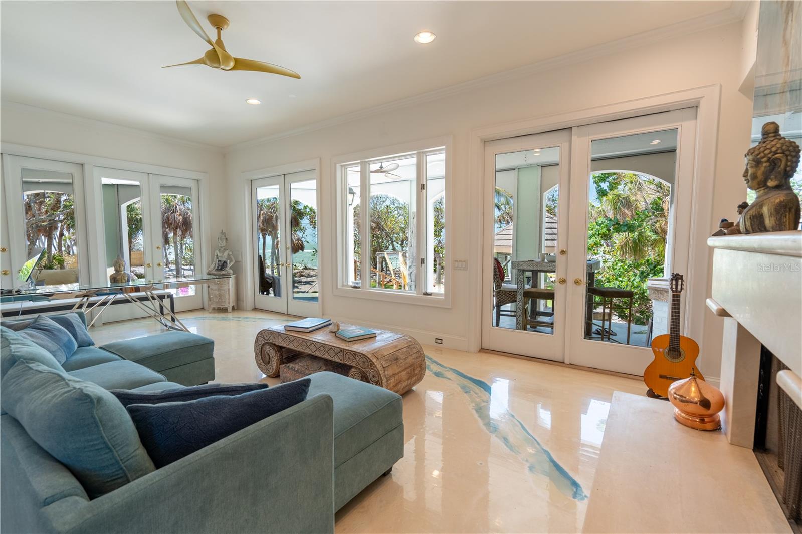 N6140775 Property Photo