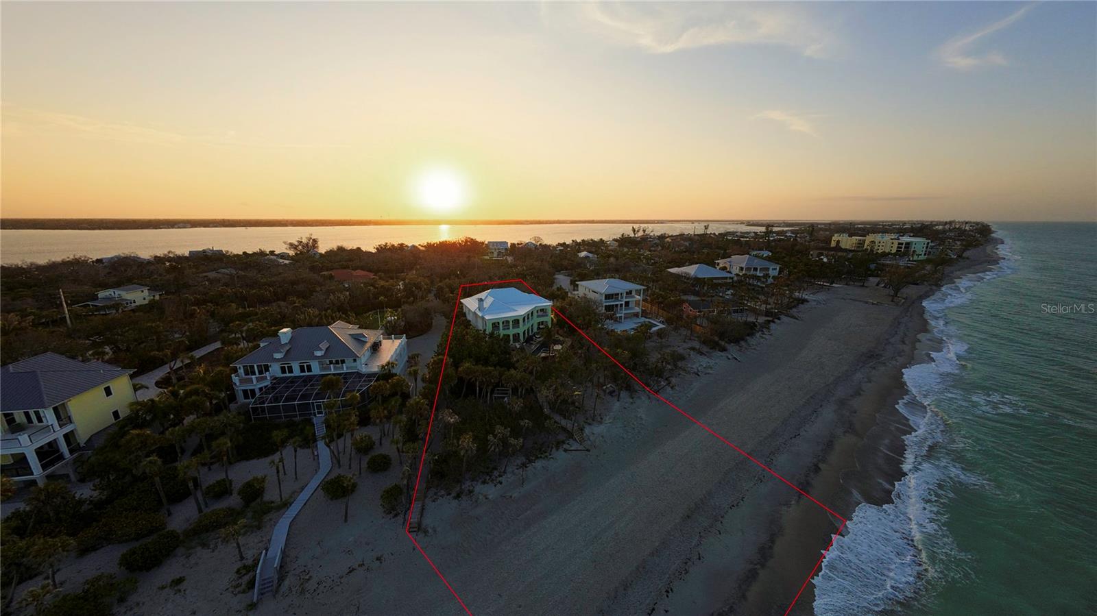 N6140775 Property Photo